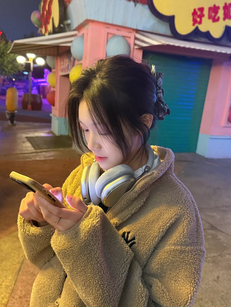 陶洛冰